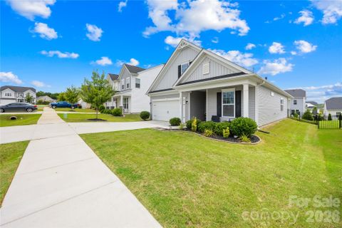 4526 Dover Court active home in Stratford, Denver, NC