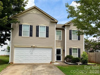 4411 Palustris Court pending home in Oakbrooke, Charlotte, NC