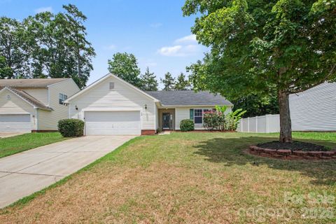 108 Briarwood Lane active home in Dutchmans Meadow, Mount Holly, NC