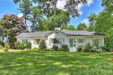 246 S Canterbury Road pending home in Cotswold, Charlotte, NC