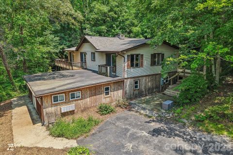 3 Frontier Court active home in Riceville Forest, Asheville, NC