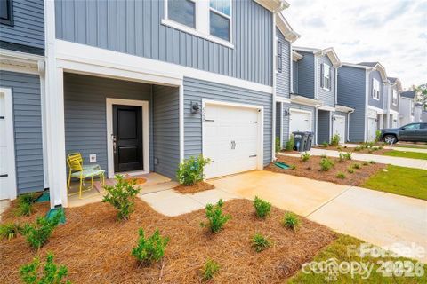 508 Tayberry Lane active home in Ashe Downs Townhomes, Fort Mill, SC