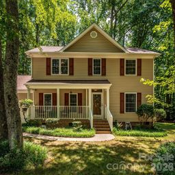 2704 Gold Spike Court