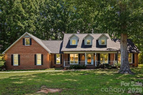 121 Country Creek Drive