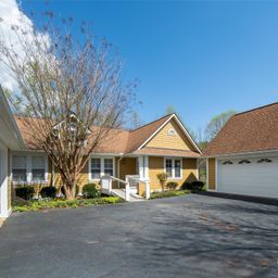 803 Woodlea Court