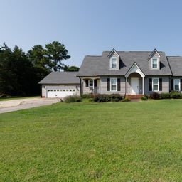 2213 Eastview Road