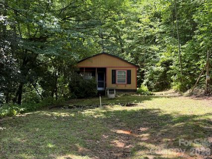181 Lyman Lane