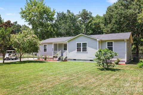 6605 Rose Drive pending home in Rosemary Park, Indian Trail, NC