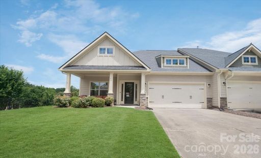 103 Canter Lane active home in Johnson Manor, Mooresville, NC