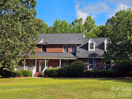Homes in Victorian Hills, Richburg
