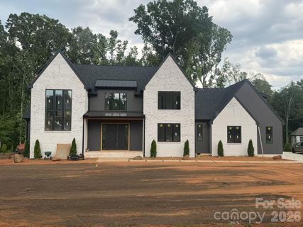 1440 Cranwell Drive pending home in Berkshire, Mt Ulla, NC