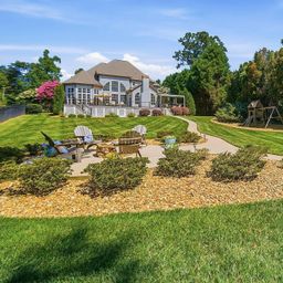 3210 Lake Shore Road