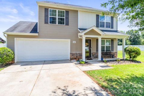 9224 Carrot Patch Drive pending home in Davis Meadows, Charlotte, NC