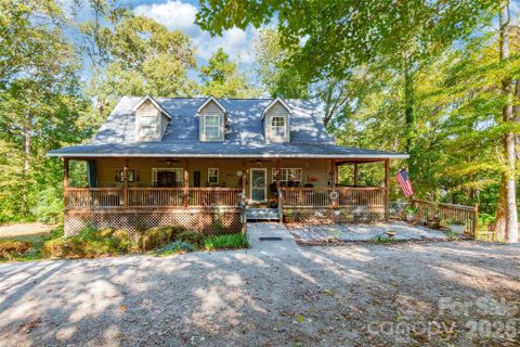 880 Columbia Road