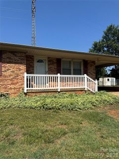 202 W Debby Drive