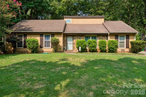 4737 Autumn Leaf Lane active home in Raintree, Charlotte, NC