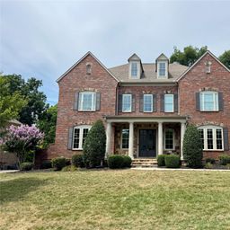 1004 Viscount Drive