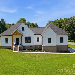 1213 Creekside Drive