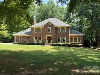 110 Dorie Drive pending home in Pinsto Forest, Belmont, NC