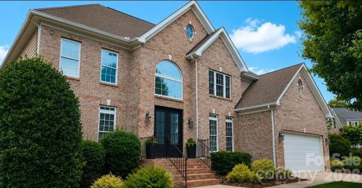 Homes in Somerset, Waxhaw
