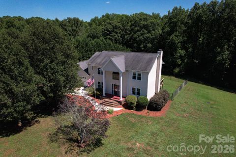 6567 Keeneland Trail