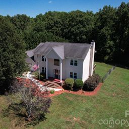 6567 Keeneland Trail