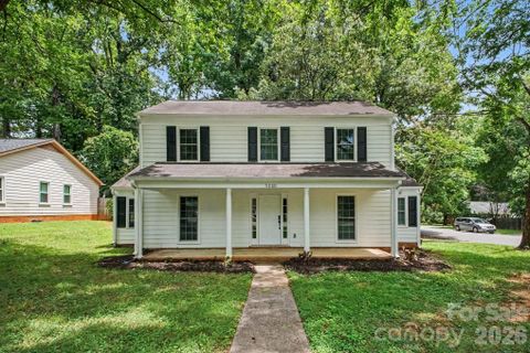 5200 Birchbark Lane