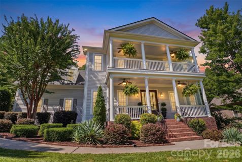 Lakeshore, Tega Cay