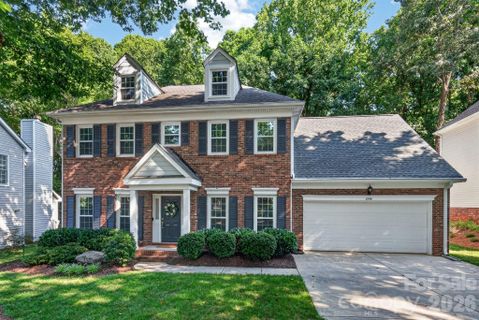 8749 Oakham Street pending home in Wynfield Forest, Huntersville, NC