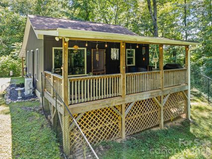322 Mckinzie Place