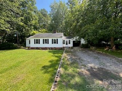 1250 Hampton Grace Avenue active home in Erwin Farm, Lancaster, SC