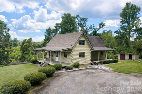 82 Sharon Road pending home in Greenwood Estates, Fairview, NC