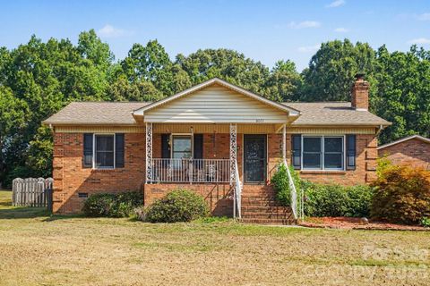 6021 Greyfield Drive