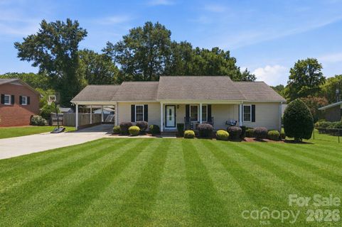 107 Wendover Drive pending home in Crestview, Lincolnton, NC