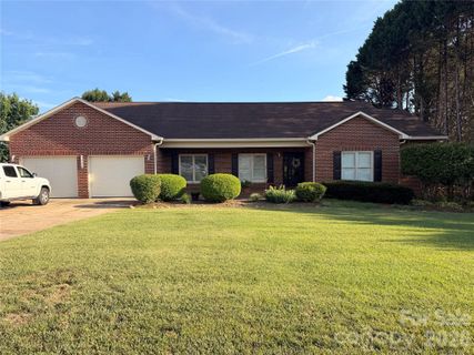3726 3736 Steve Ikerd Drive pending home in Catawba Springs, Hickory, NC
