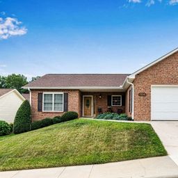 1284 Wexford Village Circle