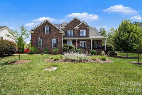 5107 Summerell Avenue active home in Cramer Woods, Gastonia, NC