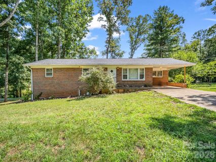 385 Eastview Drive