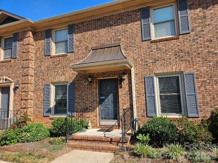 221 Pointe Circle active home in Olde Pointe, Rock Hill, SC