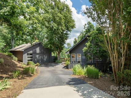 155 Crabapple Lane