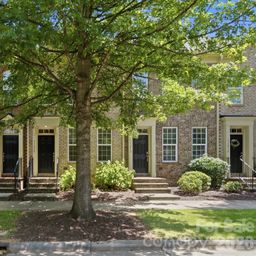 11209 Cedar Walk Lane