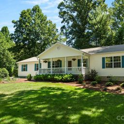 210 N Hillandale Drive Extension