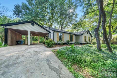4739 Squirrel Nest Lane