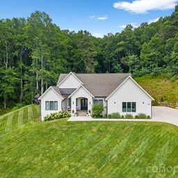 30 Bridgeway Drive