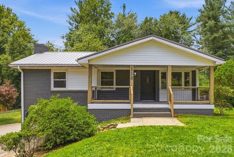 Homes in Willowbrook, Hendersonville