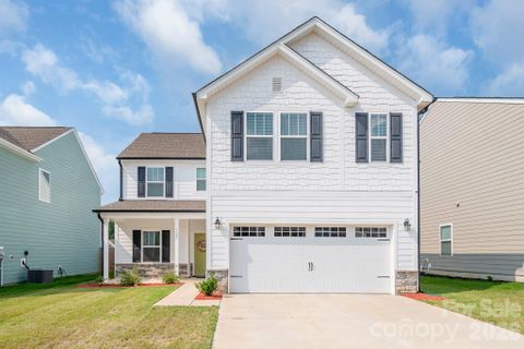 135 Aspire Circle active home in The Glenns, Wingate, NC