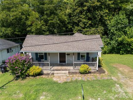 44 Fenix Drive