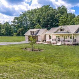 90 Saddle Club Lane