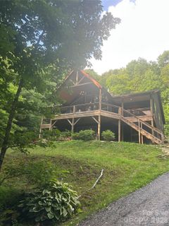 77 E Lake Dr East Lake Drive