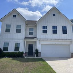 112 Divot Lane